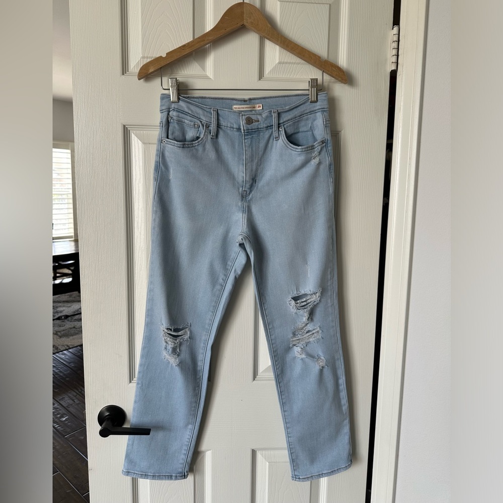Levi’s Light Blue Jeans - 724 High Rise Straight Crop Size 29